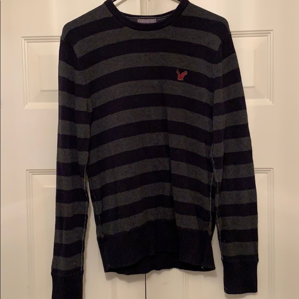Vintage fit American eagle sweater